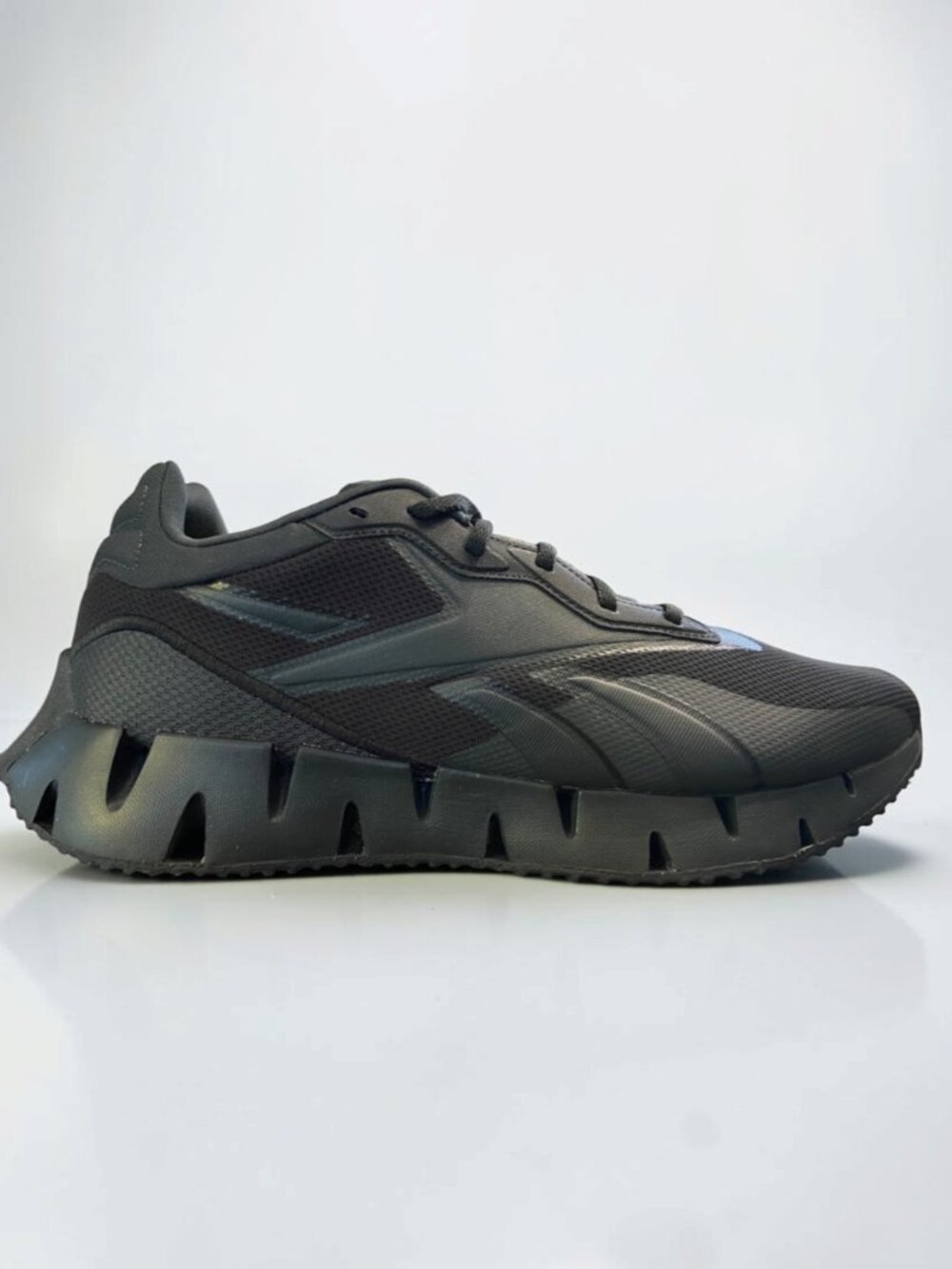 Reebok Zig Dynamica 4 Triple Black Mens Training Shoes Size 13 (NEW) 100033395